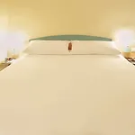 Ibis Evry-courcouronnes Szálloda 3*