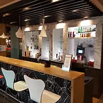 Ibis Evry-courcouronnes Hotel 3*