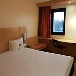Ibis Evry-courcouronnes Courcouronnes