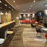 Szálloda Ibis Evry-courcouronnes 3*