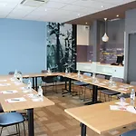 호텔 Ibis Evry-courcouronnes 3*