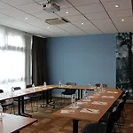 Ibis Evry-courcouronnes 3* Courcouronnes