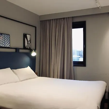Ibis Evry-courcouronnes Hotel
