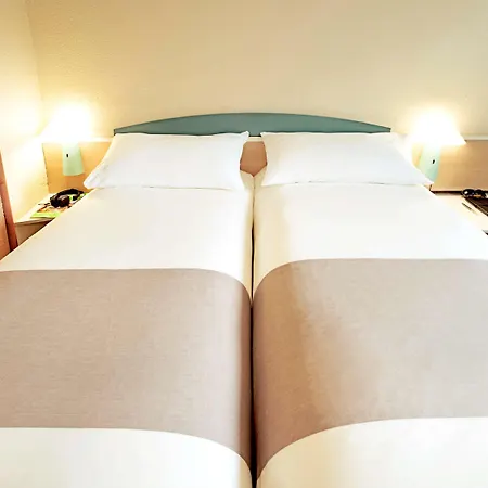 Ibis Evry-courcouronnes Courcouronnes