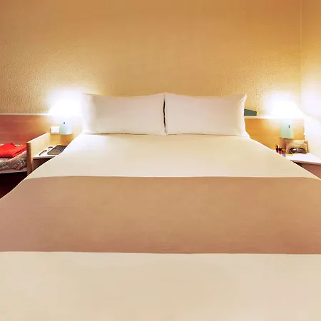 Ibis Hotel Courcouronnes