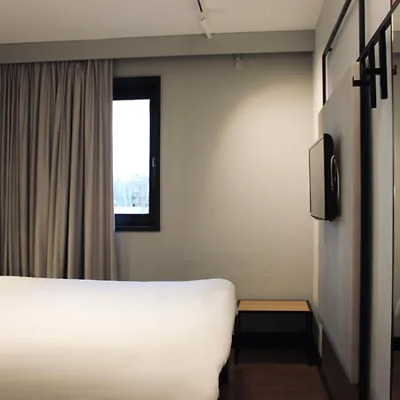 Ibis Evry-courcouronnes Courcouronnes