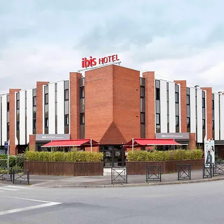 Ibis Hotell Courcouronnes
