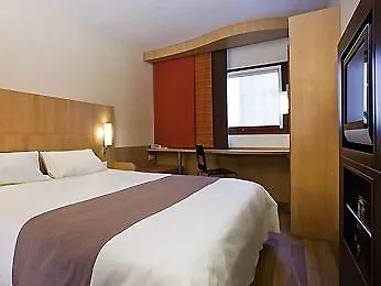 Ibis Hotel 3*