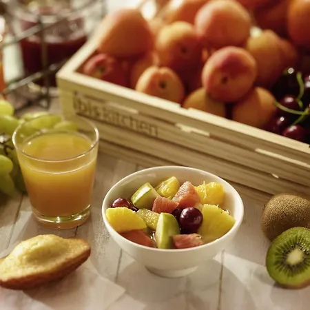 Hotell Ibis Evry-courcouronnes 3*