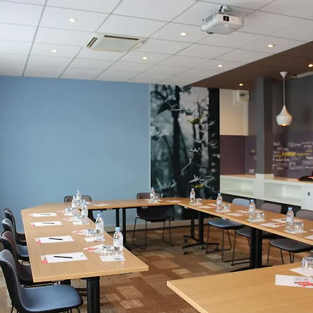 Ibis Evry-courcouronnes Courcouronnes