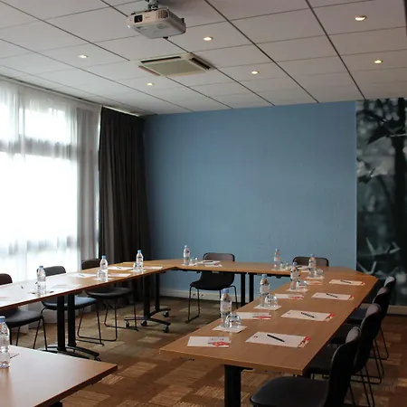 Ibis Evry-courcouronnes 3* Courcouronnes