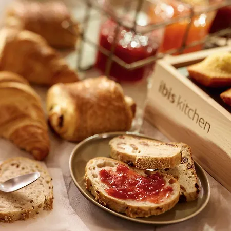 Ibis Evry-courcouronnes Courcouronnes