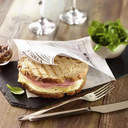 Ibis Evry-courcouronnes Otel Courcouronnes