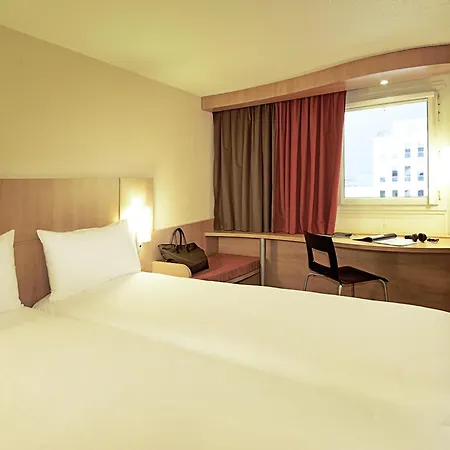 Ibis 3*