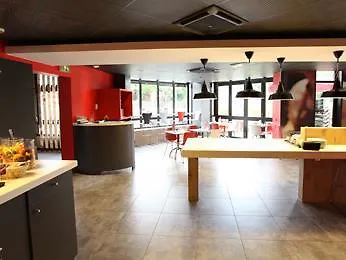 Hotel Ibis Courcouronnes