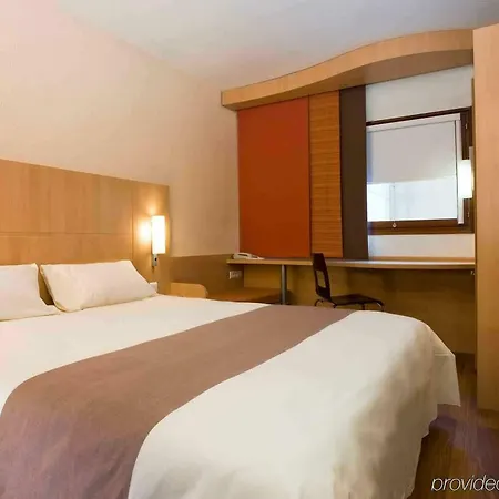 Szálloda Ibis Evry-courcouronnes 3*