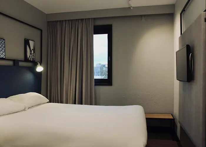 Hotell Ibis Evry-courcouronnes