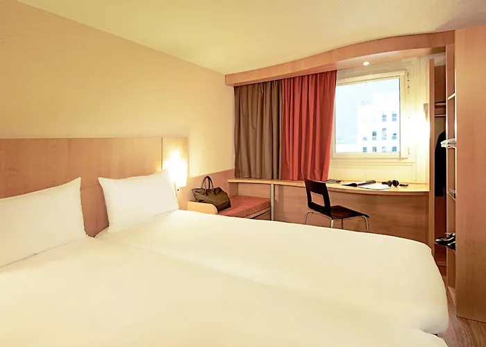 Hotell Ibis Evry-courcouronnes
