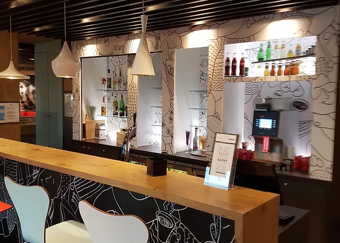 Ibis Evry-courcouronnes 호텔 3*