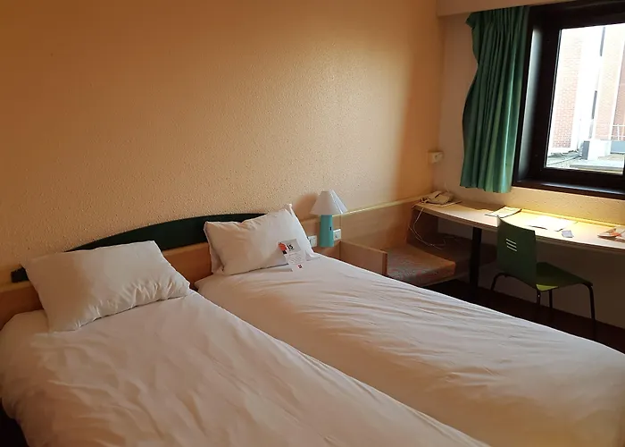 Hotell Ibis Evry-courcouronnes