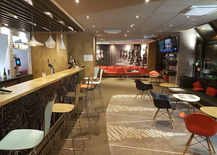 Hotell Ibis Evry-courcouronnes 3*