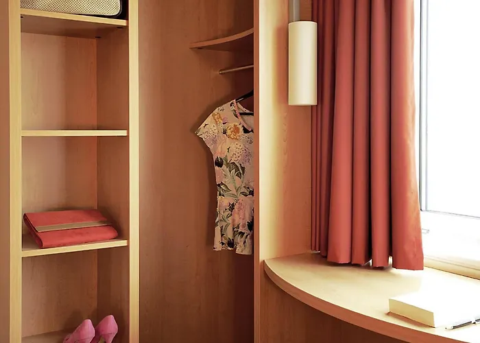 Ibis Evry-courcouronnes 3* Courcouronnes