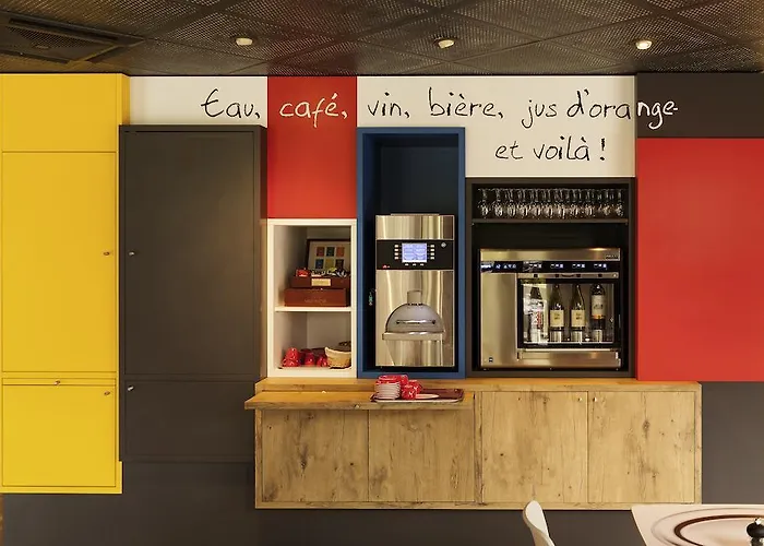 호텔 Ibis Evry-courcouronnes 3*