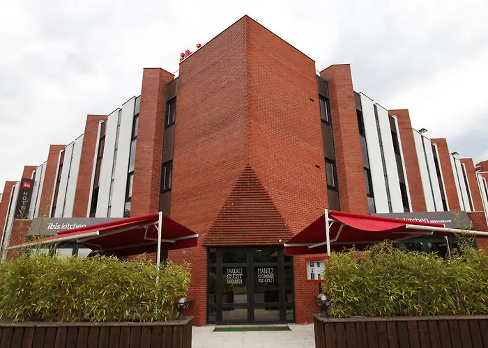 Hotell Ibis Evry-courcouronnes